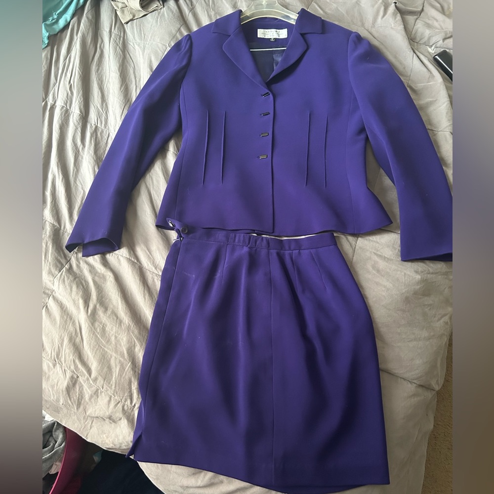 Tahari Arthur S. Levine Purple Ponte Turnkey Jacket Size 4p